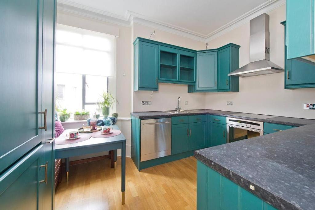 Stylish London Getaway In The Heart Of The City Exterior photo